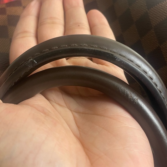 🎉SOLD✨🎉Authentic Louis Vuitton Damier Ebene Speedy 30 (2019) - Picture 3 of 16